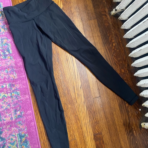 Lulu lemon black leggings DONT BUY, ON HOLD TILL I CAN SHIP - Picture 2 of 3
